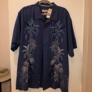 NWT Tommy Bahama Button down shirt